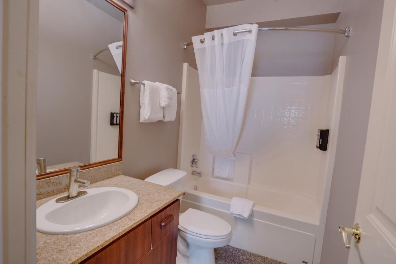 Family Suite,1370622080:JPEG