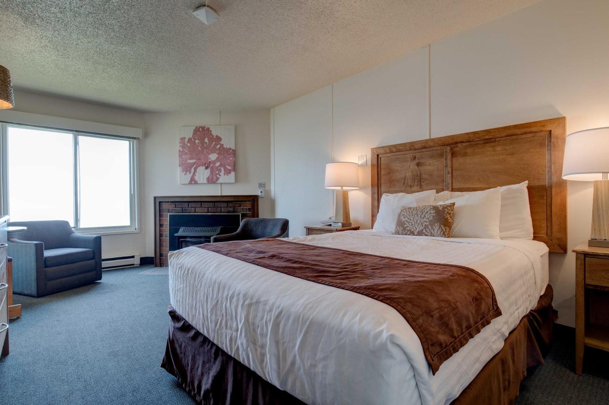 1 Queen Studio with Ocean View,1593786166:JPEG