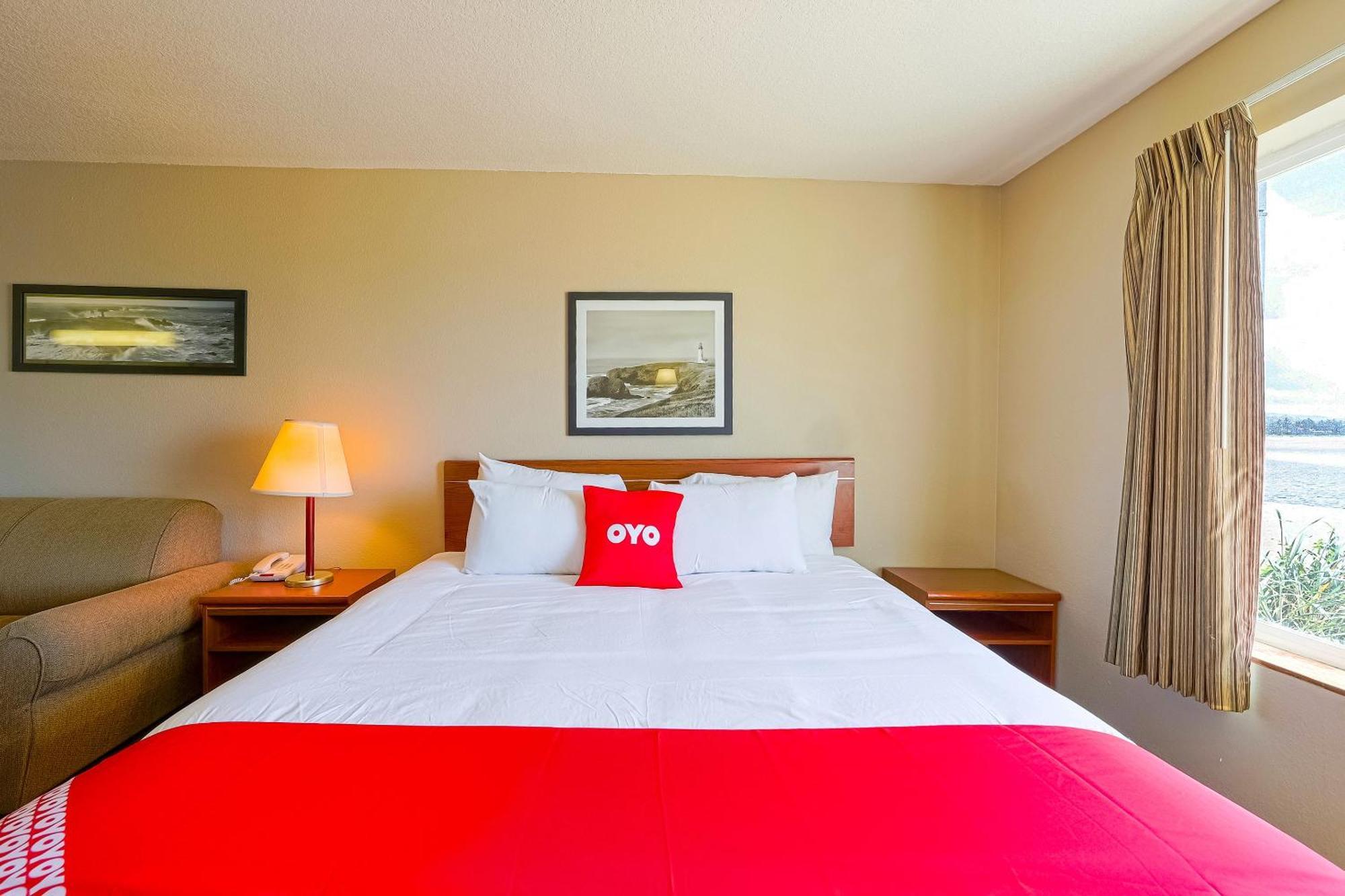 Premium King Room Jetted Tub Bay view