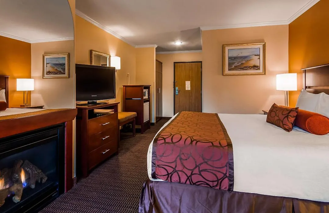 Best Western Plus Landmark Inn-1