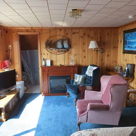 Breyhouse B&B-2